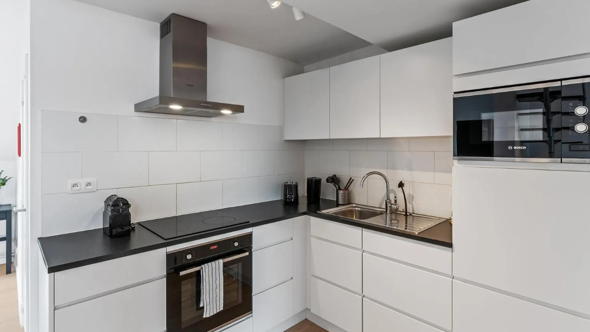 Apartment In Brussels, Lantsheere By Homenhancement Sa